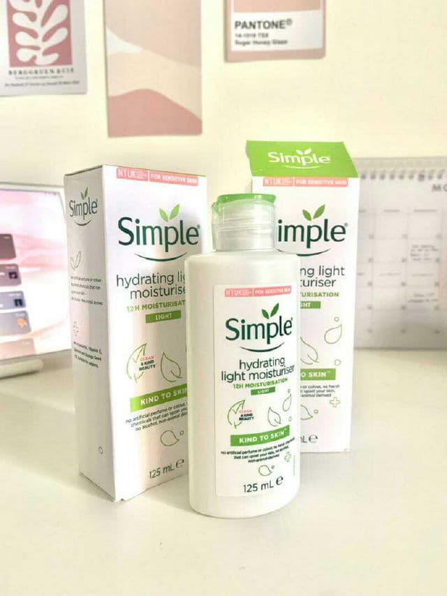 Simple Kind to Skin Hydrating Light Moisturiser for Dry Skin review photo by PickyChava