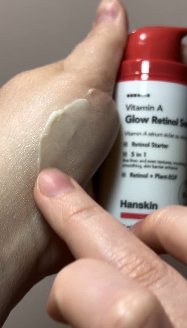 HANSKIN Vitamin A Glow Retinol Serum review photo by MeaningInMakeup