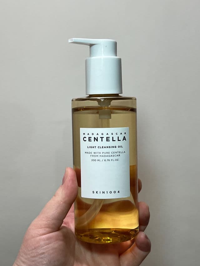 Madagascar Centella Light Cleansing Oil product review