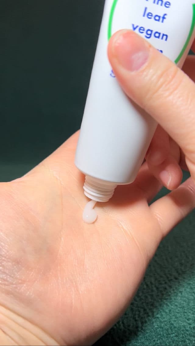 Suiskin Pine Leaf Vegan Cream review photo by MeaningInMakeup