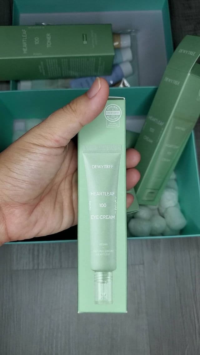 DEWYTREE Heartleaf 100 Eye Cream review photo by itsksp