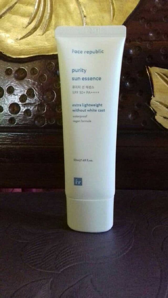 Face Republic Purity Sun Essence SPF50+ PA++++ review photo by ClaireZaelani