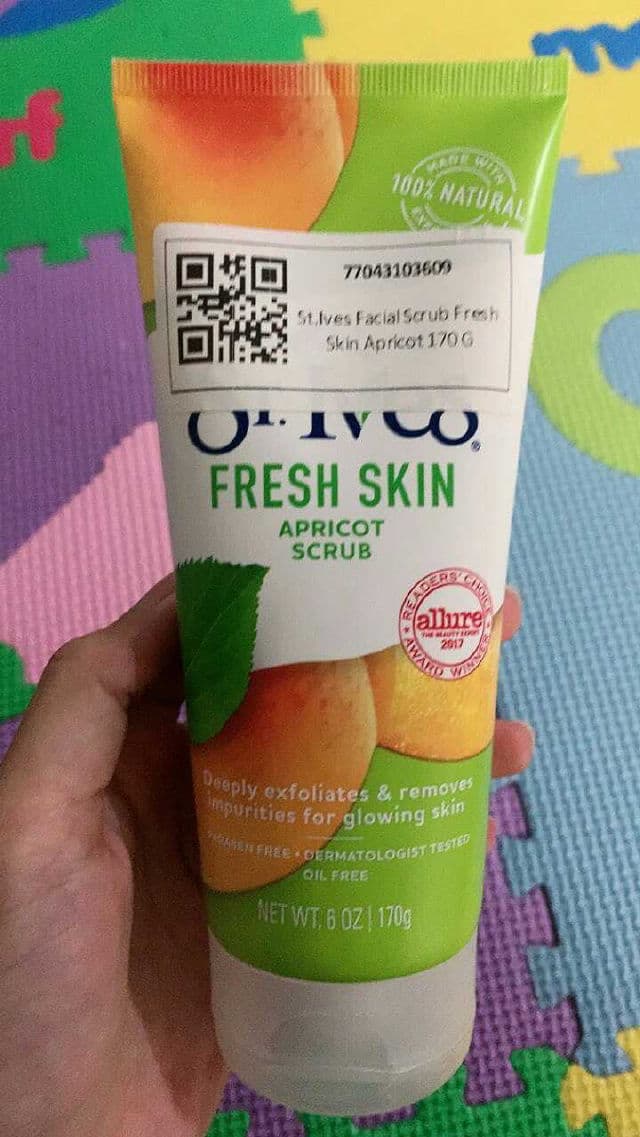 St. Ives Fresh Skin Scrub Apricot review photo by ClaireZaelani