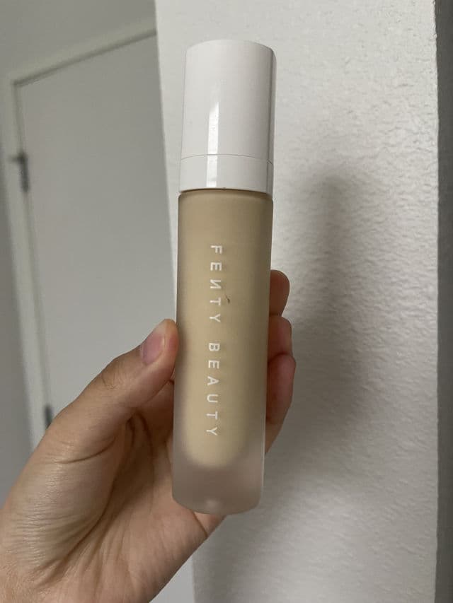 Fenty Beauty Pro Filt'r Soft Matte Longwear Foundation review photo by ChristyTea