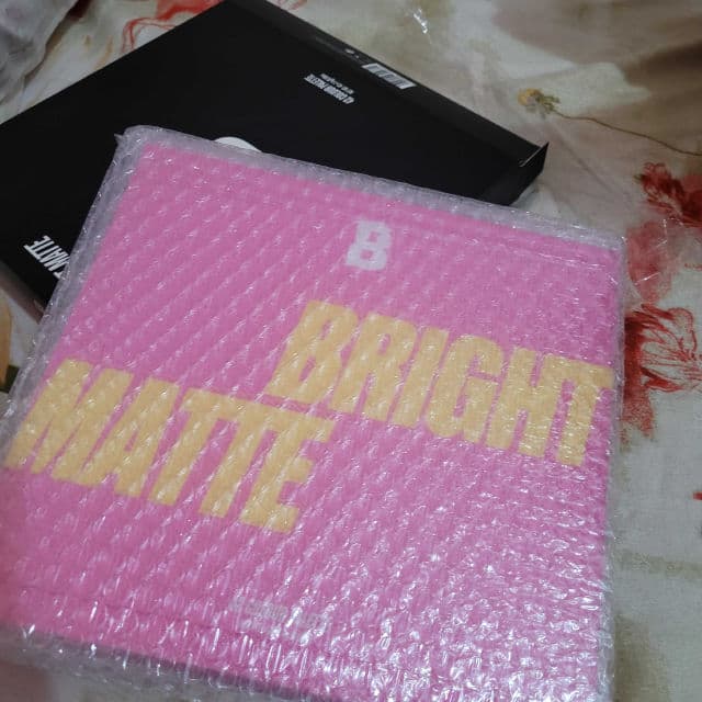 Beauty Bay Bright Matte 42 Colour Palette review photo by feefatz