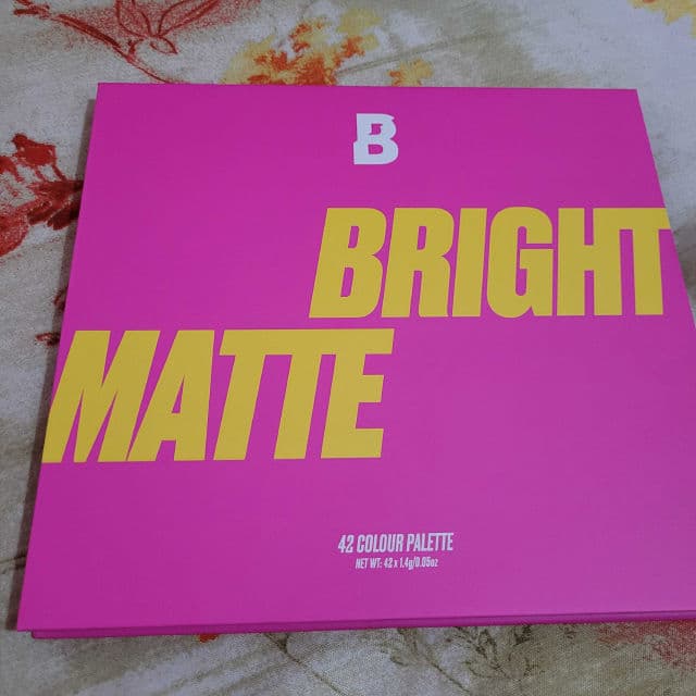 Beauty Bay Bright Matte 42 Colour Palette review photo by feefatz