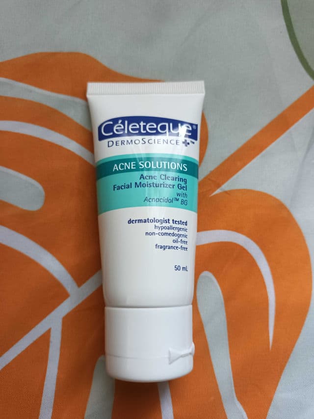 Celeteque Acne Clearing Facial Moisturizer Gel review photo by Avrelayne