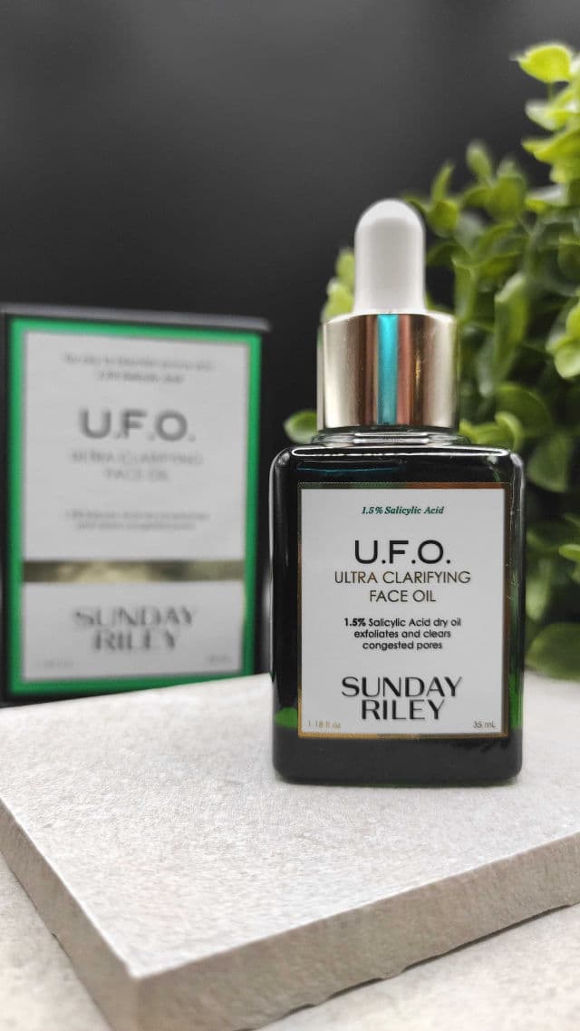 Sunday Riley U.F.O. Ultra-Clarifying Face Oil review photo by avie151