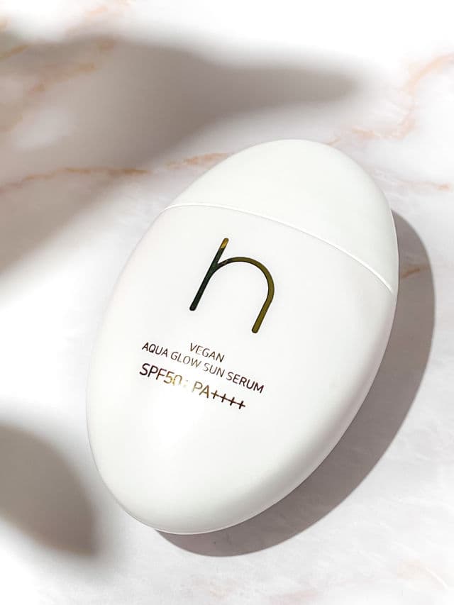 Hamel Vegan Aqua Glow Sun Serum SPF50+ PA++++ review photo by Beautybeing