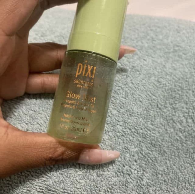 Pixi Glow Mist review photo by shantemarissa