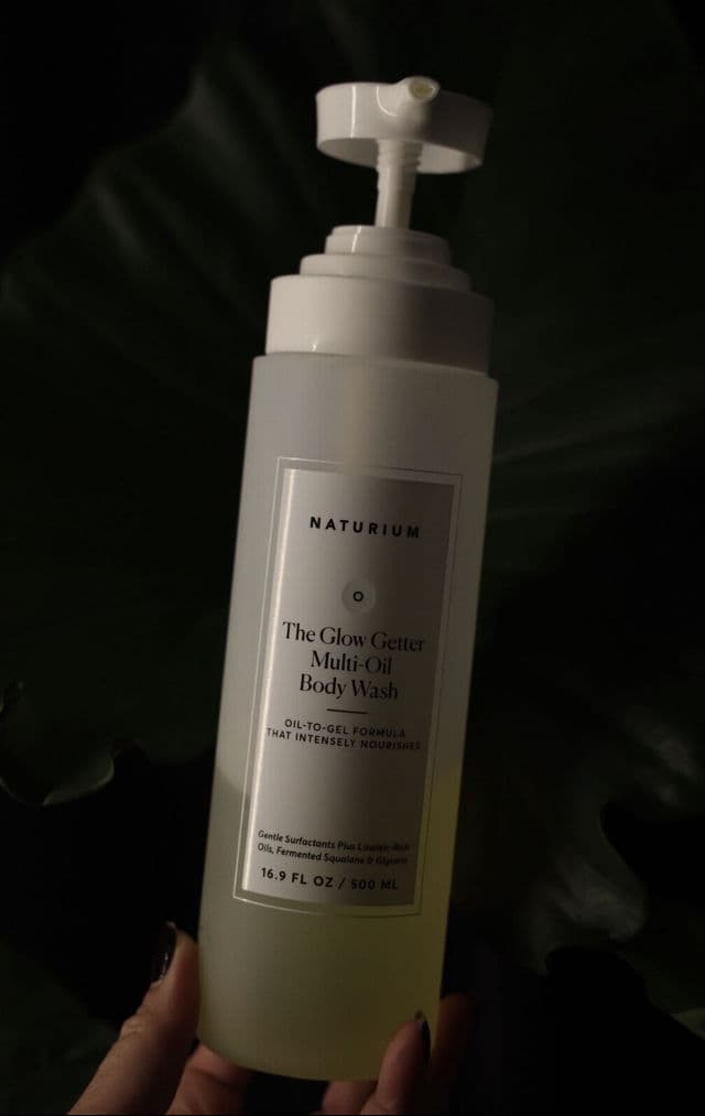 Naturium The Glow Getter Multi-Oil Body Wash review photo by givemesunscreen