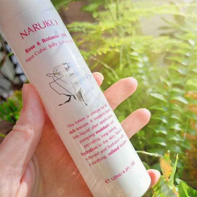 Naruko Rose & Botanic HA Aqua Cubic Hydrator EX review photo by Robynrose