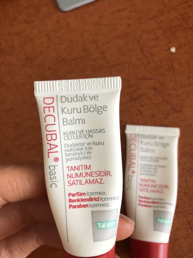 Decubal Lips and Dry Spots Balm review photo by sesshin