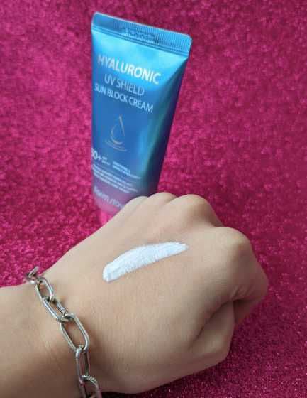 Farmstay Hyaluronic UV Shield Sun Block Cream SPF 50+ PA+++ review photo by ferenclena