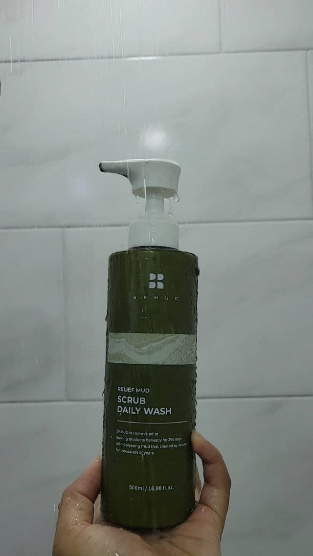 BRMUD Relief Mud Scrub Daily Wash review photo by skinloverxoxo