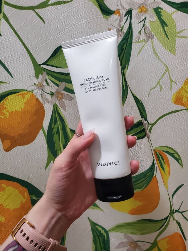 Face Clear Perfect Cleansing Foam product review