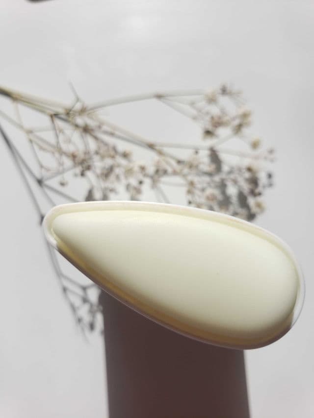 ISNTREE Hyaluronic Acid Airy Sun Stick SPF 50 PA++++ review photo by jennysilkyskin
