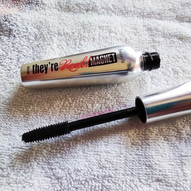 Benefit Cosmetics They're Real Magnet Mascara	 review photo by everglowlasting