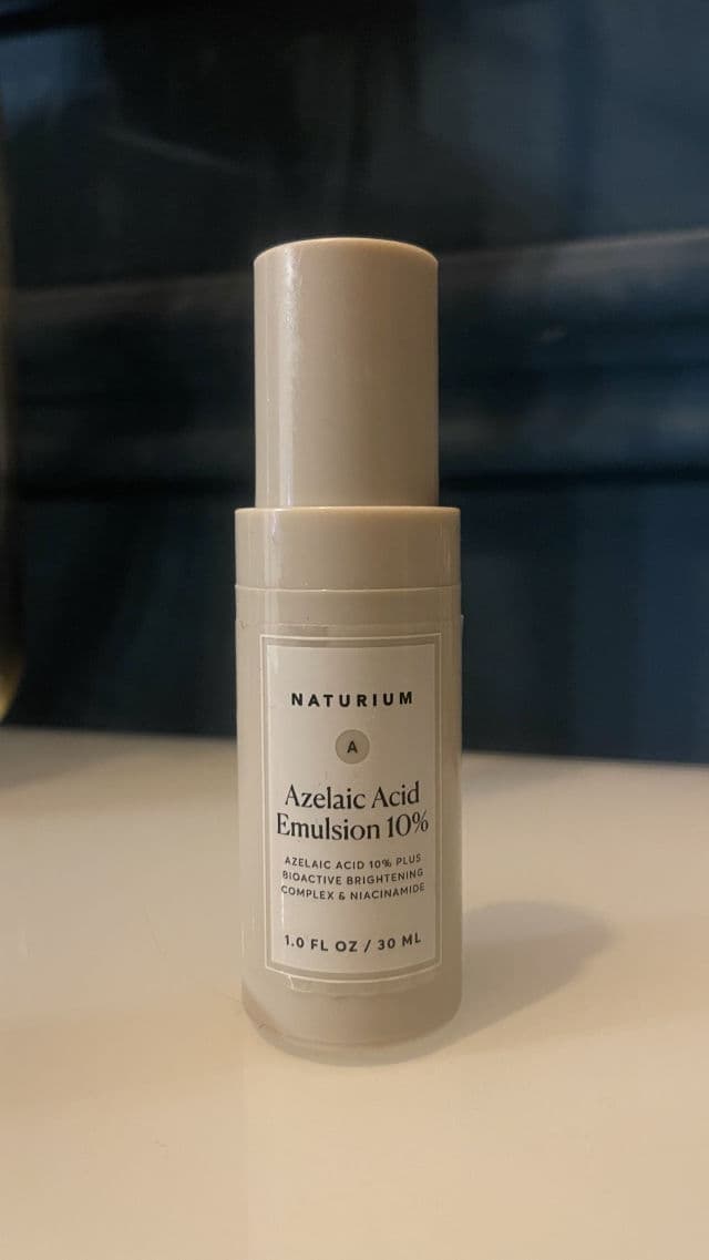Naturium Azelaic Acid Emulsion 10% review photo by Robert
