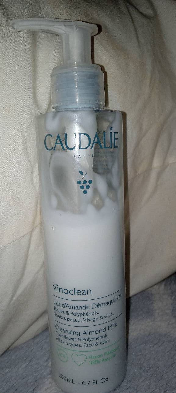 Caudalie Paris Vinoclean Gentle Cleansing Almond Milk review photo by ValGal03