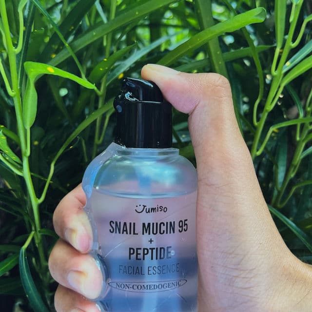 Jumiso Snail Mucin 95 + Peptide Essence review photo by Merk
