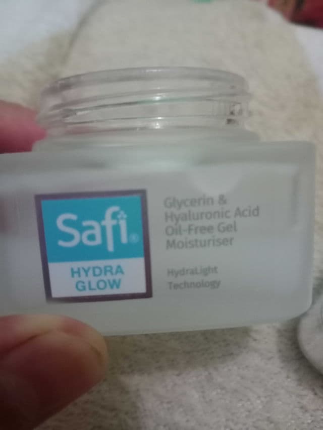 Safi Hydra Glow Glycerin & Hyaluronic Acid Oil-Free Gel Moisturiser review photo by syuhadazzks