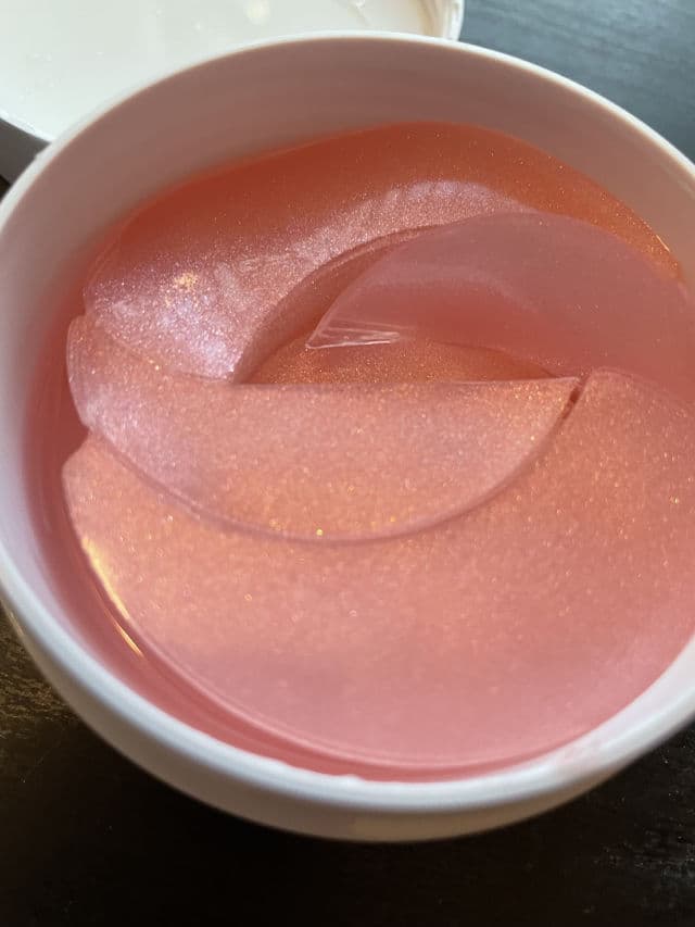 G9 SKIN Pink Blur Hydrogel Eye Patch review photo by legallyobsessed