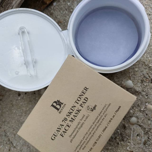 BENTON Guava 70 Skin Toner Pad review photo by eeqaohheqa