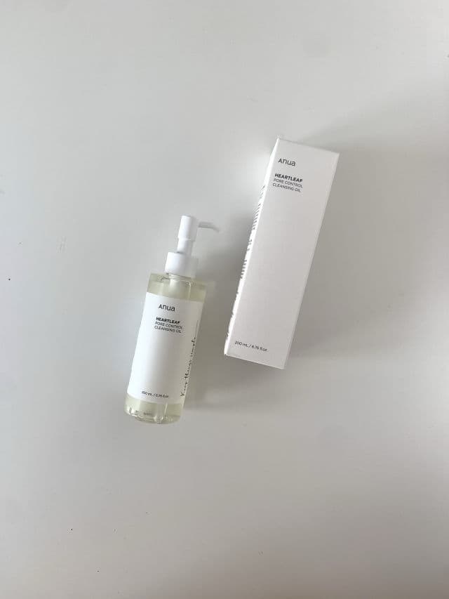 ANUA Heartleaf Pore Control Cleansing Oil review photo by TasTheStuff