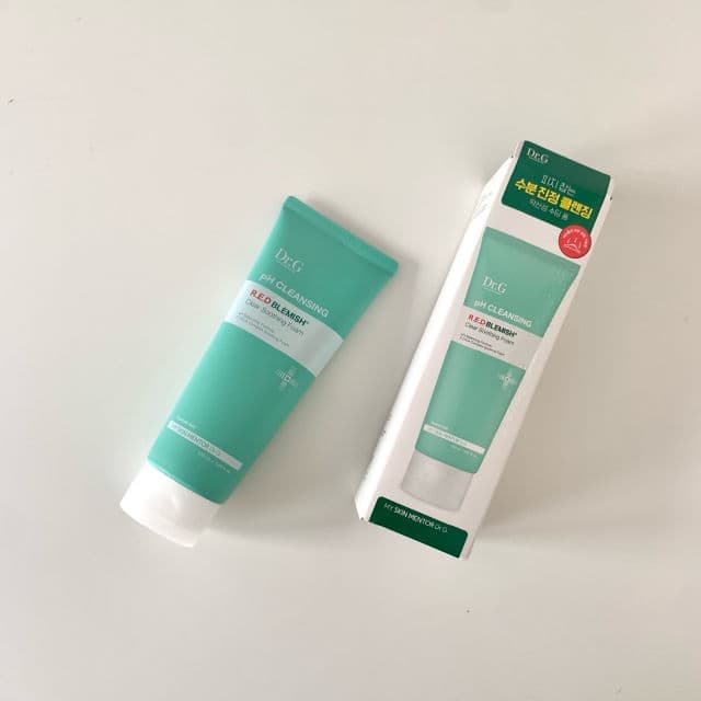pH Cleansing Red Blemish Clear Soothing Foam product review