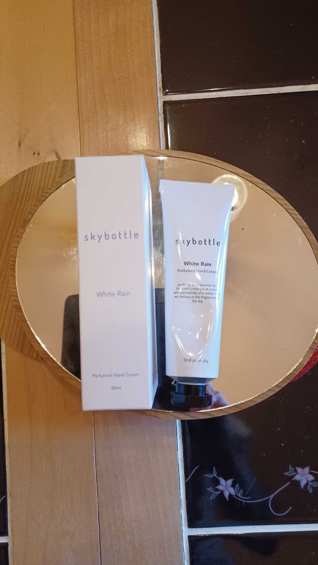 Skybottle White Rain Hand Cream review photo by daliajulius