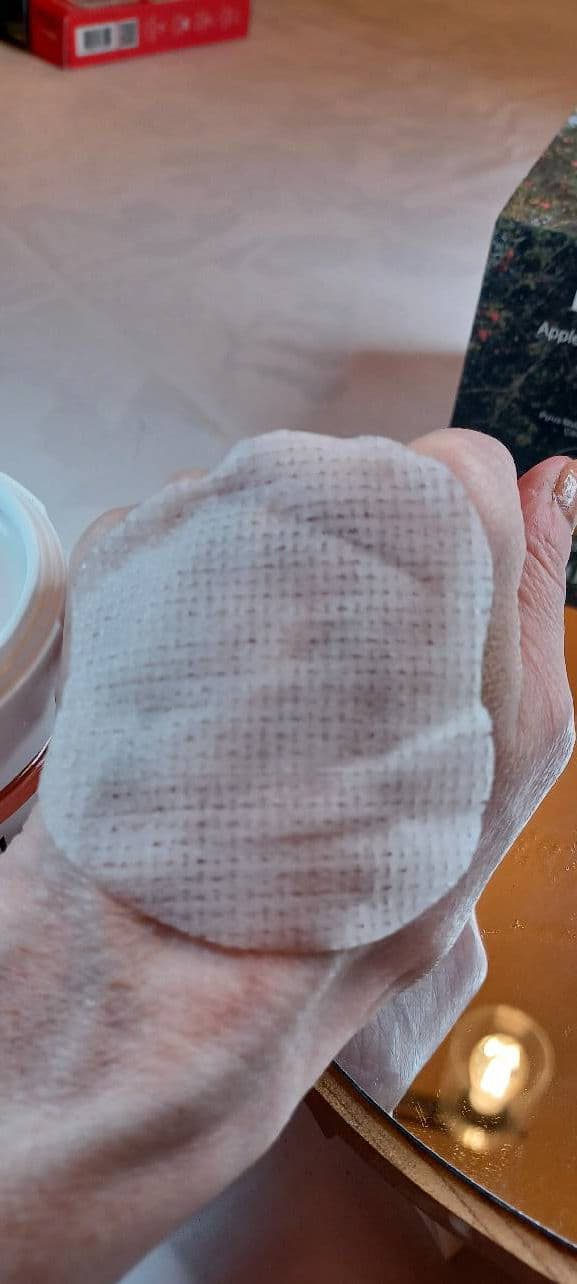 Parnell Apple Vinegar Pore Pad review photo by daliajulius