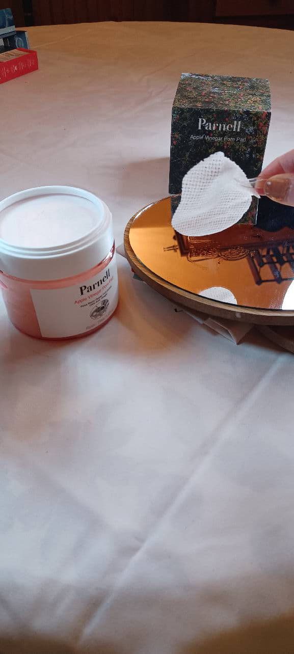 Parnell Apple Vinegar Pore Pad review photo by daliajulius