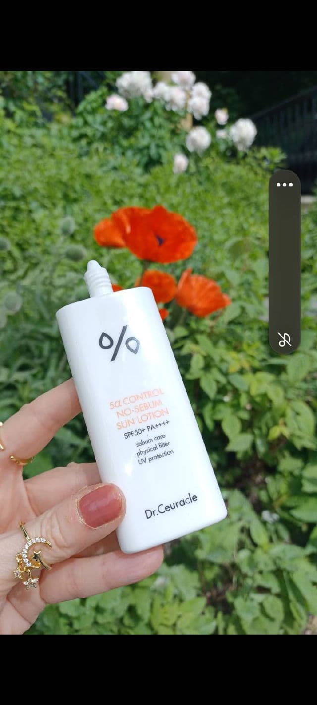 Dr. Ceuracle 5a Control No Sebum Sun Lotion review photo by daliajulius