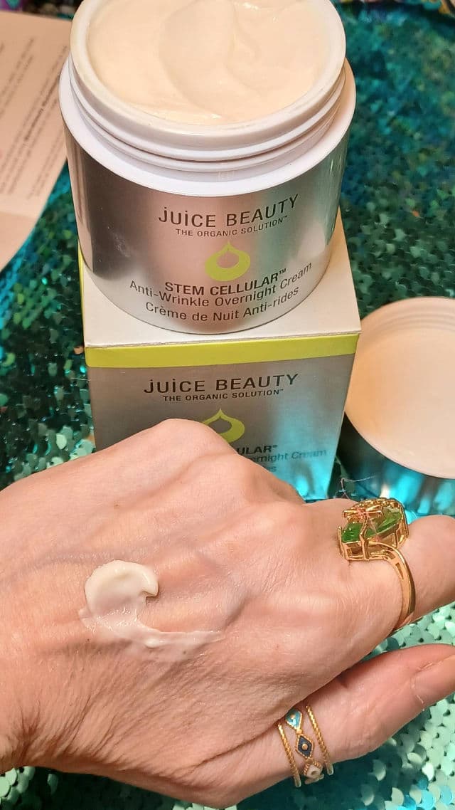 Juice Beauty STEM CELLULAR Anti-Wrinkle Overnight Cream review photo by daliajulius