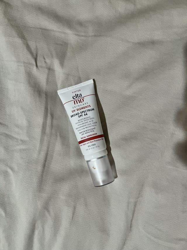 EltaMD UV Elements Broad-Spectrum SPF 44 review photo by coffeelover
