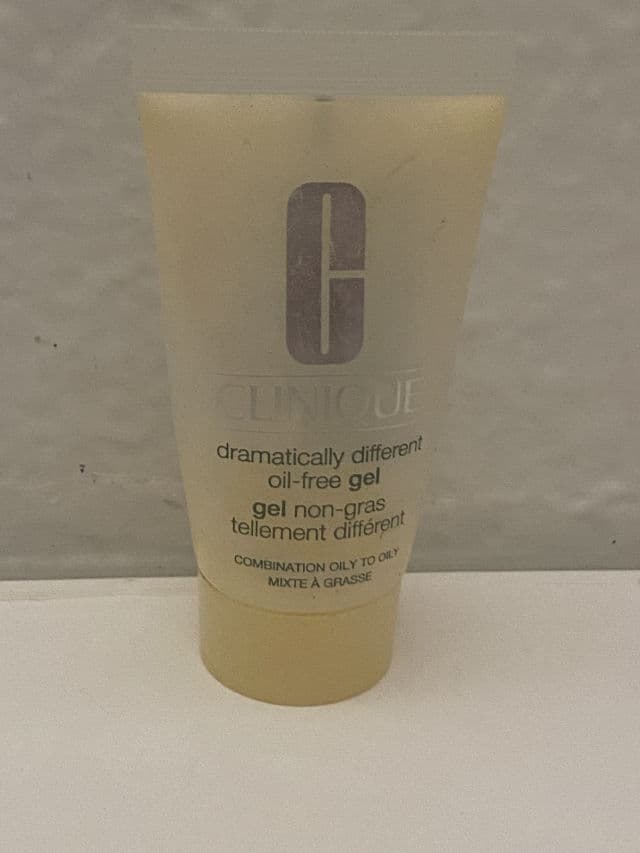 Clinique Dramatically Different™ Oil-Free Gel review photo by yessiii24