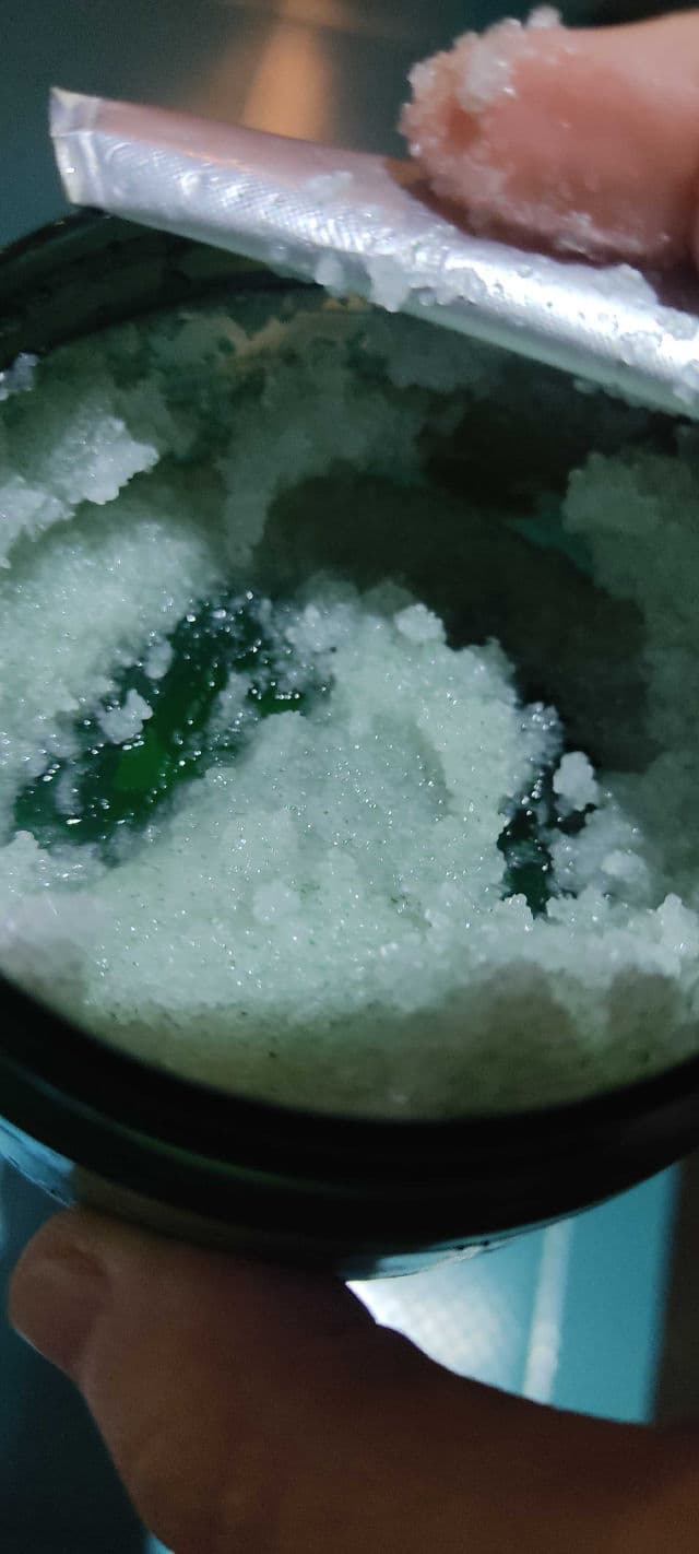 Rituals The Ritual of Jing Salt Body Scrub review photo by Butterflyoli
