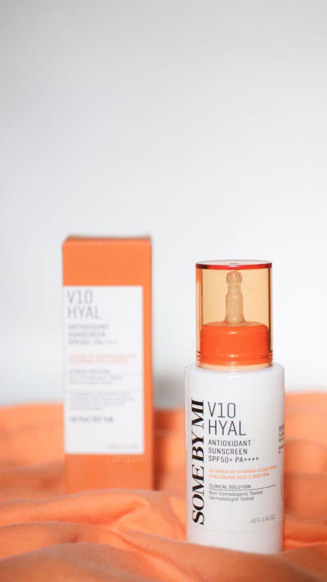 Some By Mi V10 Hyal Antioxidant Sunscreen SPF50+ PA++++ review photo by cmtgskin