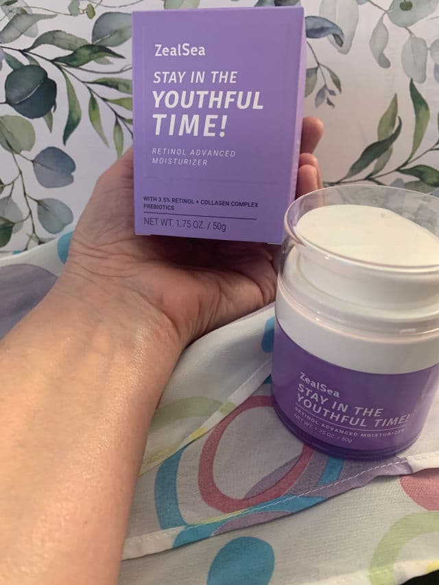 ZealSea Advanced Retinol Moisturizer review photo by manonv