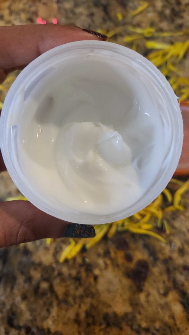 ELIZAVECCA Milky Piggy EGF Elastic Retinol Cream review photo by nishasniche