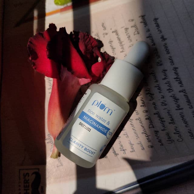 Plum 10% Niacinamide Face Serum review photo by Enris