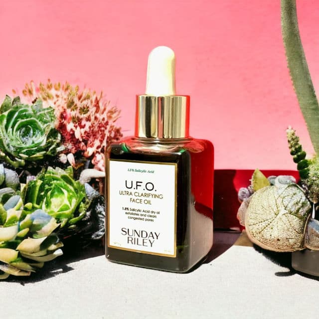 Sunday Riley U.F.O. Ultra-Clarifying Face Oil review photo by Marimara