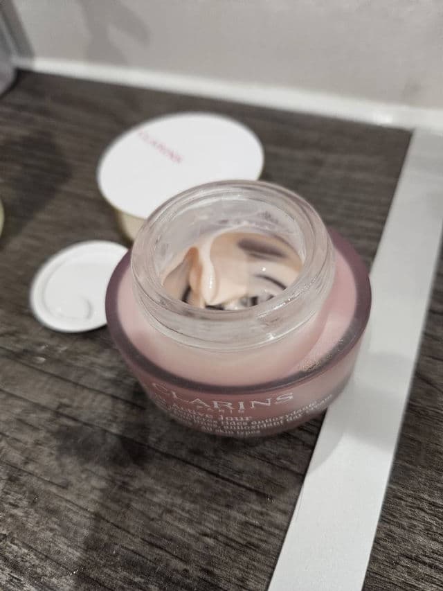 Clarins Multi-Active Day Cream for Normal to Dry review photo by Karly4Ella