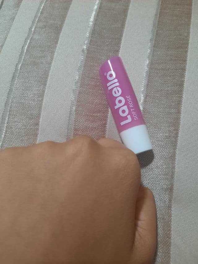 Labello Soft Rose review photo by Jellatin