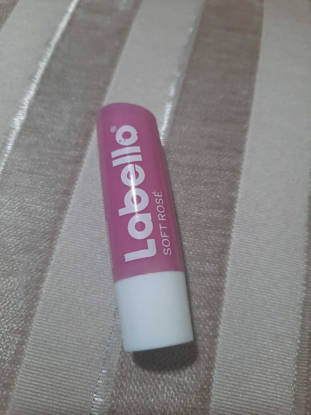 Labello Soft Rose review photo by Jellatin
