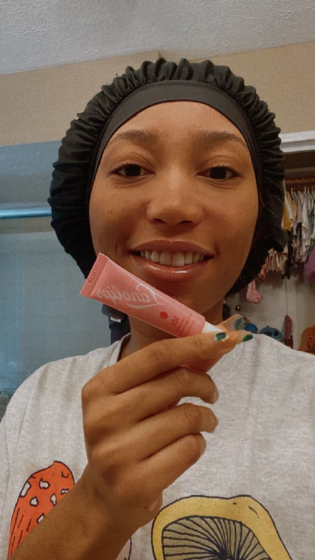 Lanolips 101 Ointment Multipurpose Superbalm Strawberry review photo by AmethystF