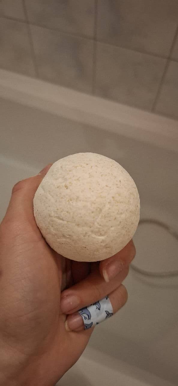 House of Dohwa Rice Bran Bath Bomb review photo by beingmyselfE