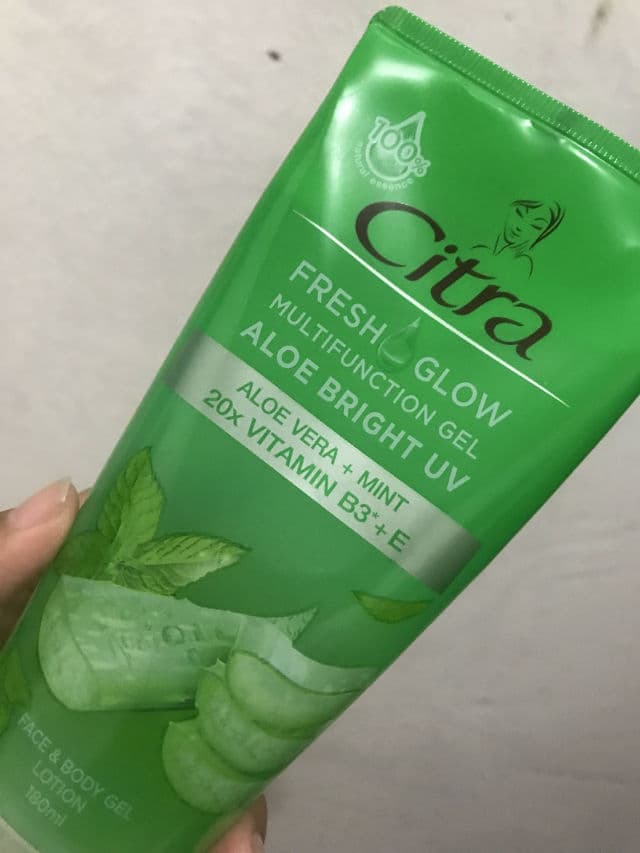 Citra Fresh Glow Multifunction Gel Aloe Bright UV review photo by yuliadianlestari