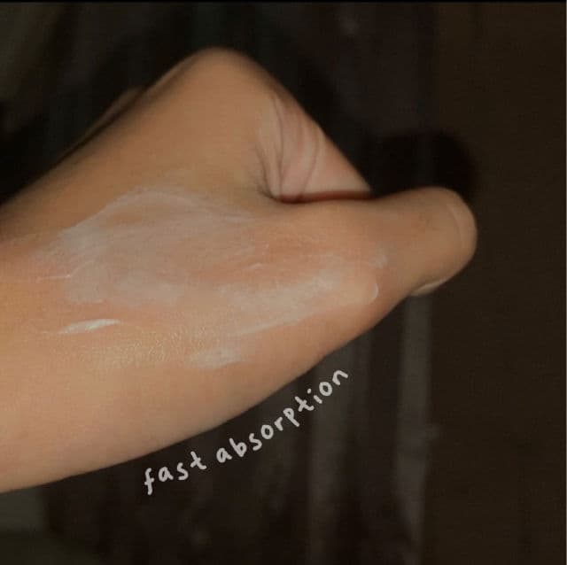 Dove Intensive Renew Deodorant Dry Serum Collagen + Vitamin B3 review photo by wndlr